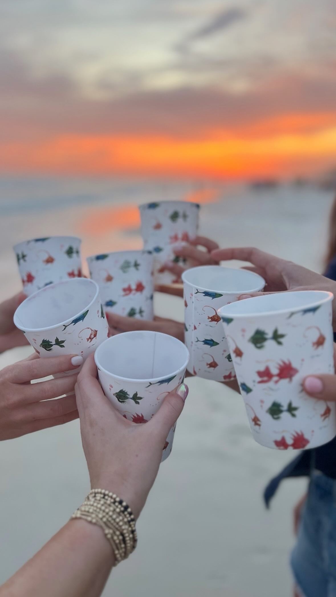 Beach reusable cups and napkins bundle.